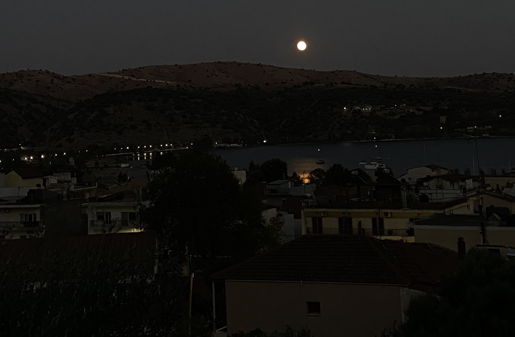 Η τελευταία αγκαλιά του&nbsp;Αυγούστου!